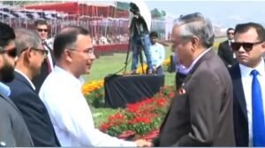 কুচকাওয়াজ অনুষ্ঠানে যোগ দিয়েছেন রাষ্ট্রপতি ও প্রধানমন্ত্রী