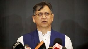 ব্যাটারিচালিত রিকশা মহানগর এলাকার বাইরে নেওয়ার চিন্তাভাবনা চলছে: স্বরাষ্ট্রমন্ত্রী